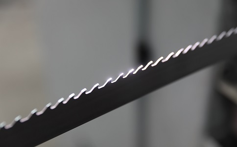 酒泉双金属带锯条产生切削噪音的原因具体有哪些？
